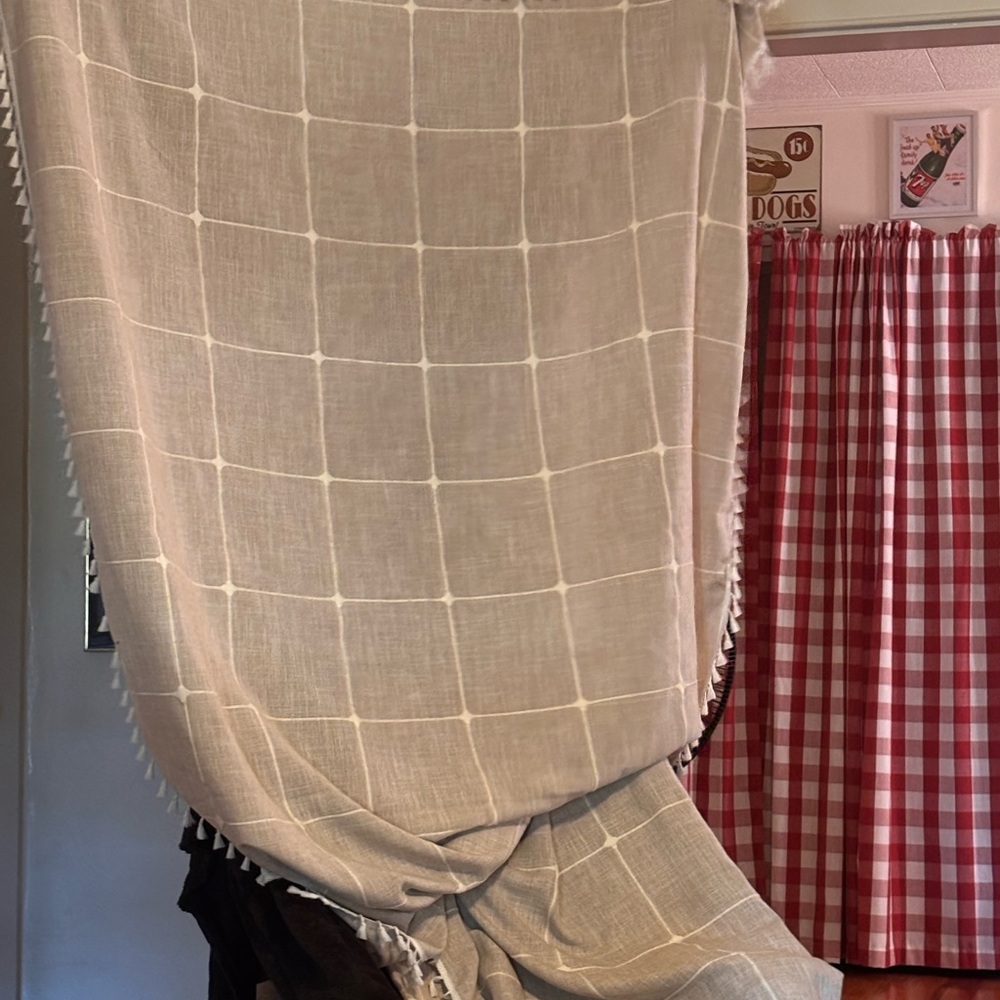 Beige Checkered Tablecloth Fringe